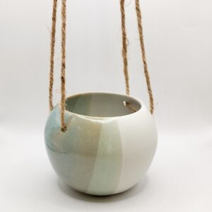 suspension pour fleur tournée dans mon atelier Terre d'Aur en Dordogne