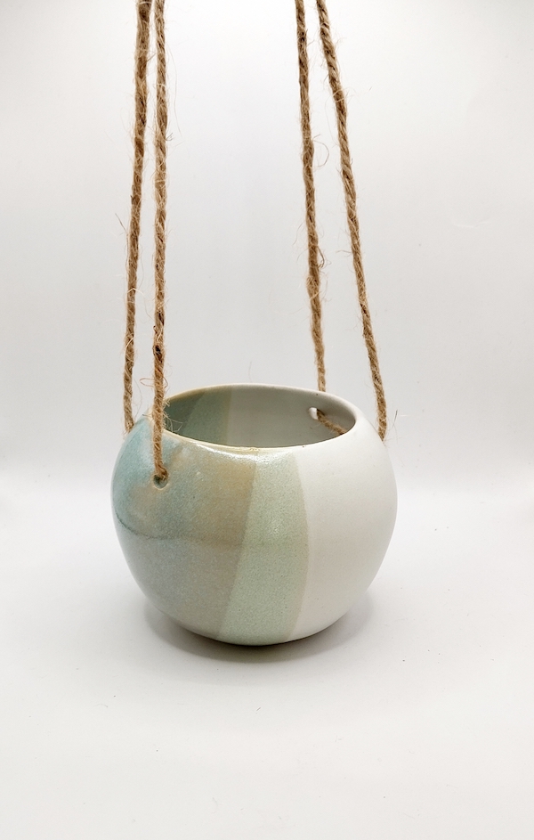 suspension pour fleur tournée dans mon atelier Terre d'Aur en Dordogne