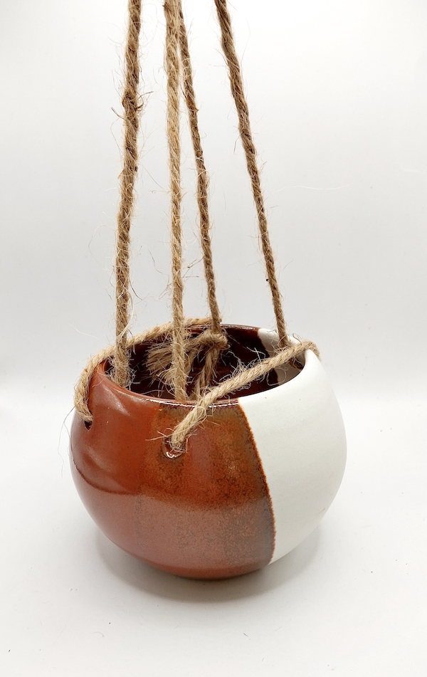 suspension pour fleur tournée dans mon atelier Terre d'Aur en Dordogne