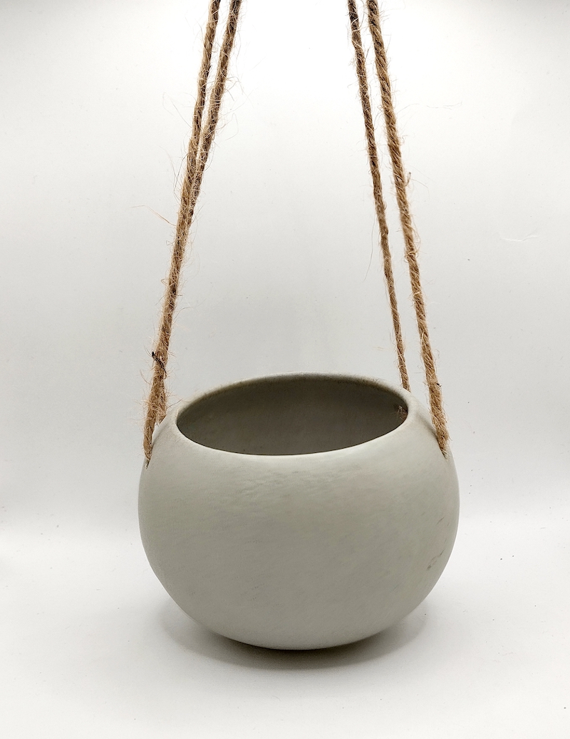 suspension pour fleur tournée dans mon atelier Terre d'Aur en Dordogne